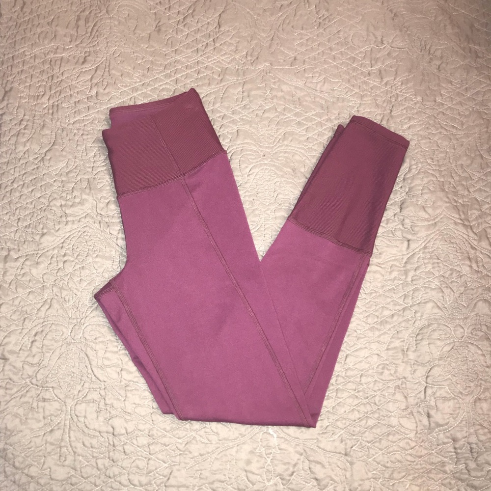 Lucy Maroon Leggings
